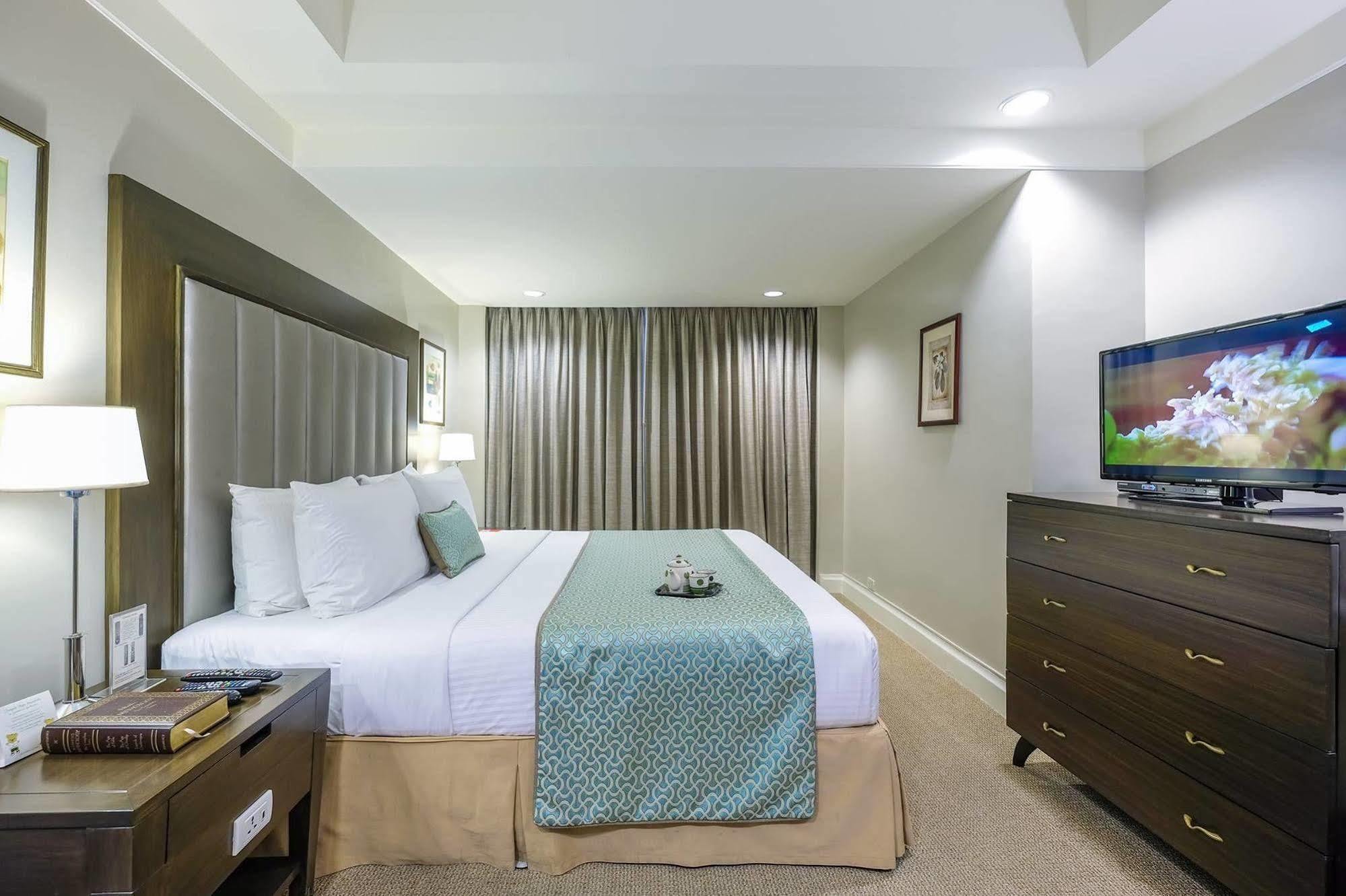 ซัมเมอร์เซต มิลเลนเนียม มากาตี Hotel Makati City ภายนอก รูปภาพ